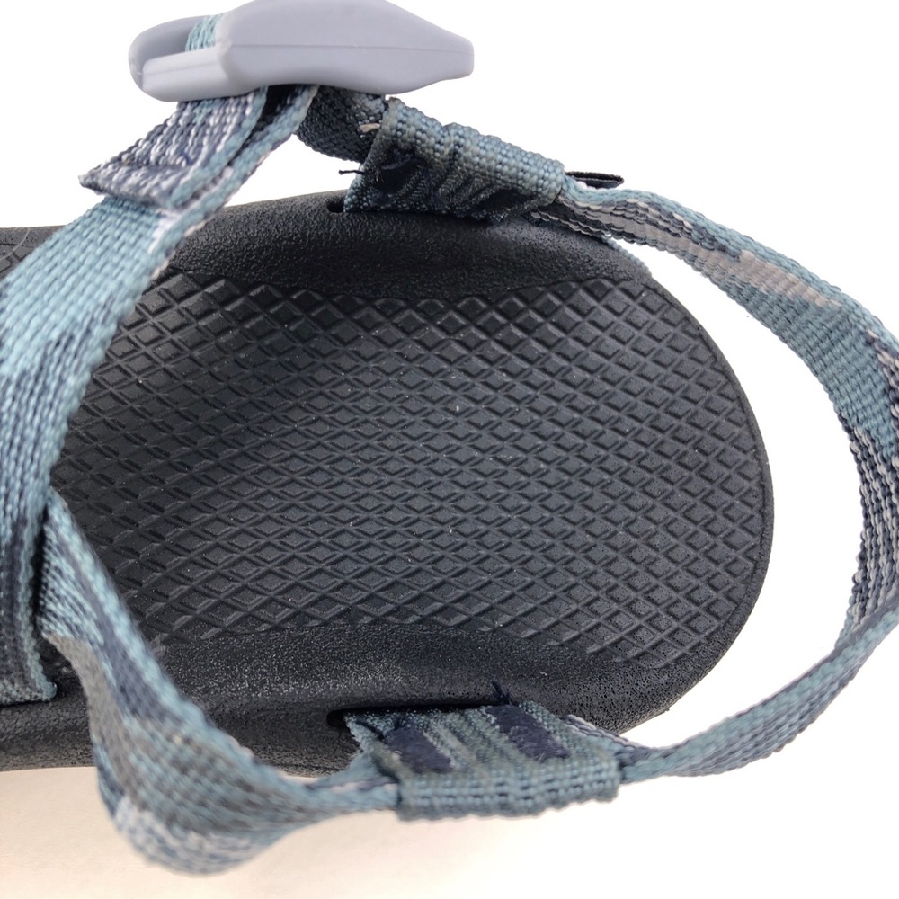 Chaco Z/Cloud Adjustable Strap Cushioned Sandals 8 - Picture 9 of 12